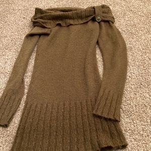Off the shoulder sweater dress. I would say this is a junior L not womans